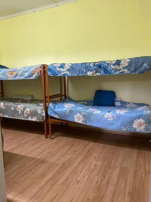 Койки места в хостеле