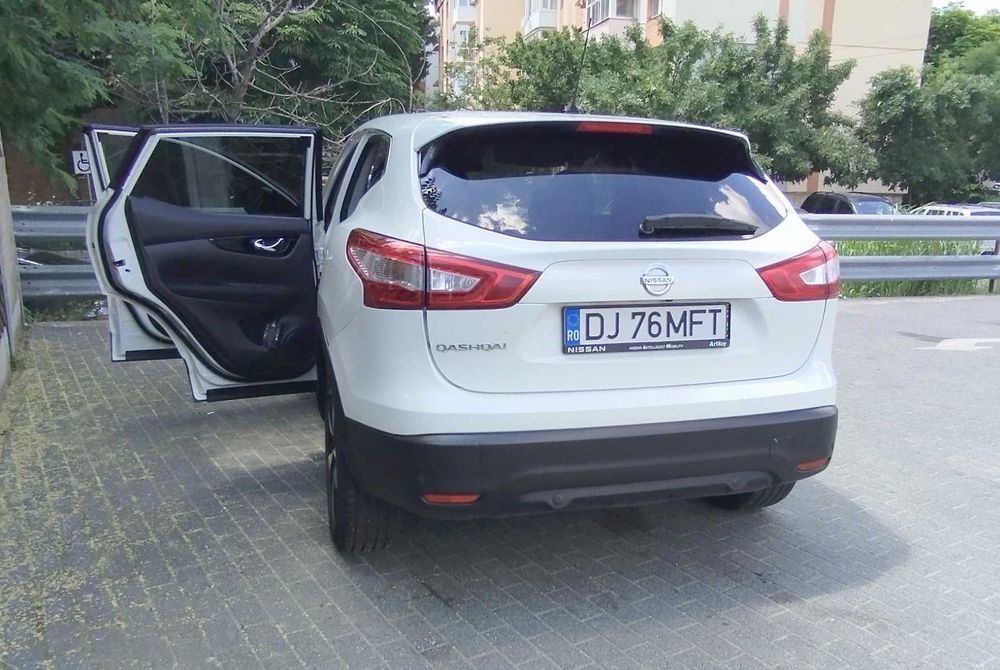 Nissan Qashqai 1.6 Benzina 163 CP
