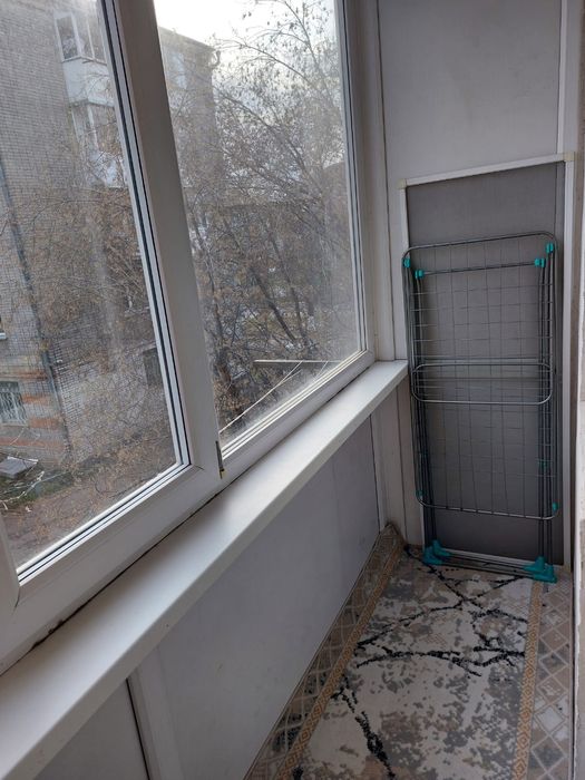 Продам 2 ух.комн кв район маг.Караван