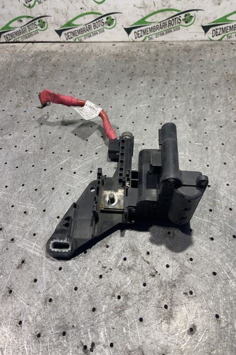 Releu baterie V5 929615001 BMW Seria 3 F30/F31/F34