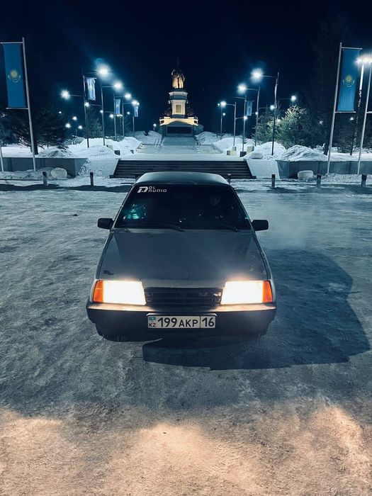 Продам срочно 21099