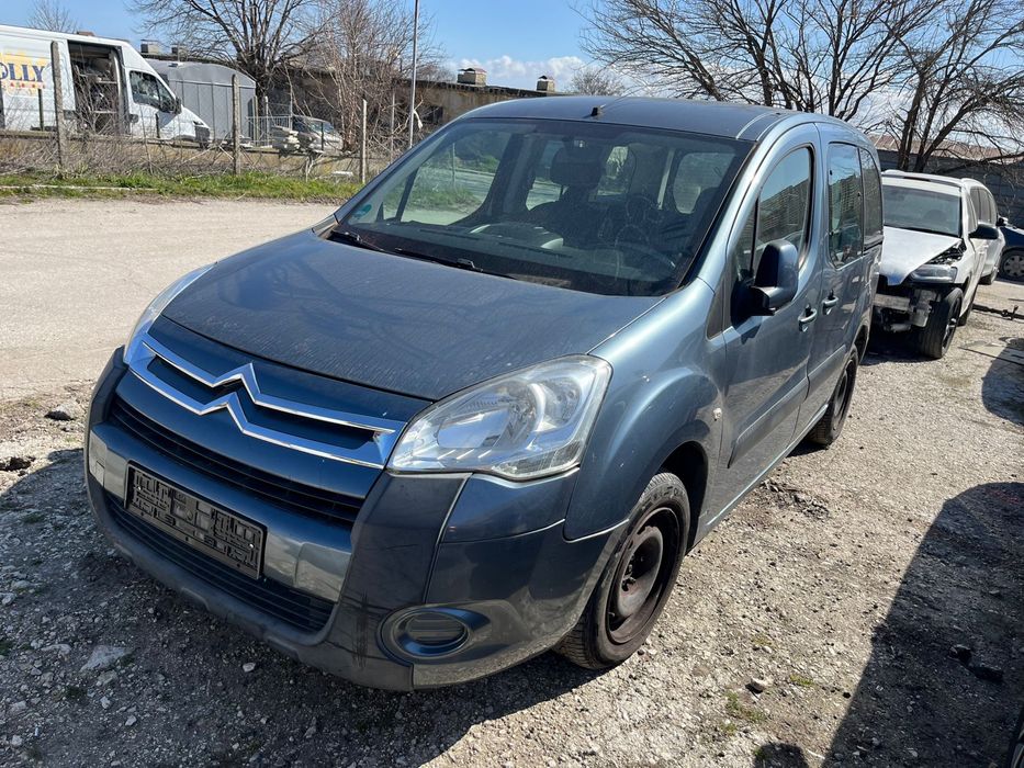 На части Citroen Berlingo 1.6hdi пикап 5 места мотор 2012г