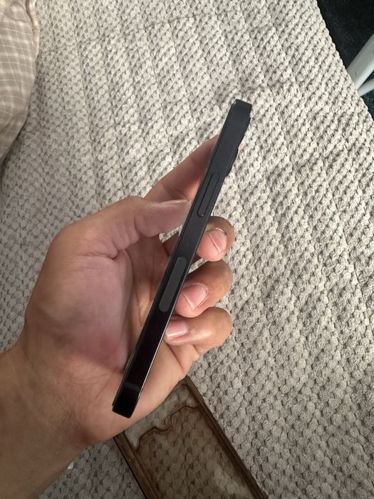Продам Iphone 12 mini