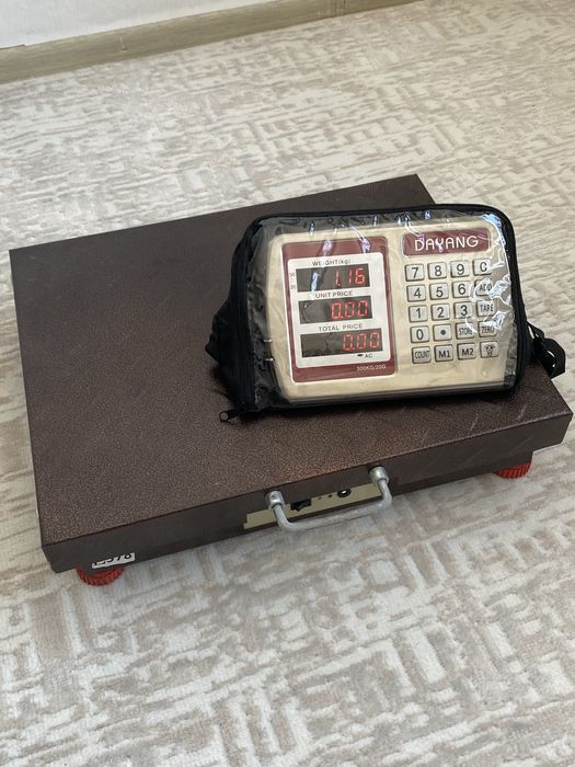 Весы торговые напольные