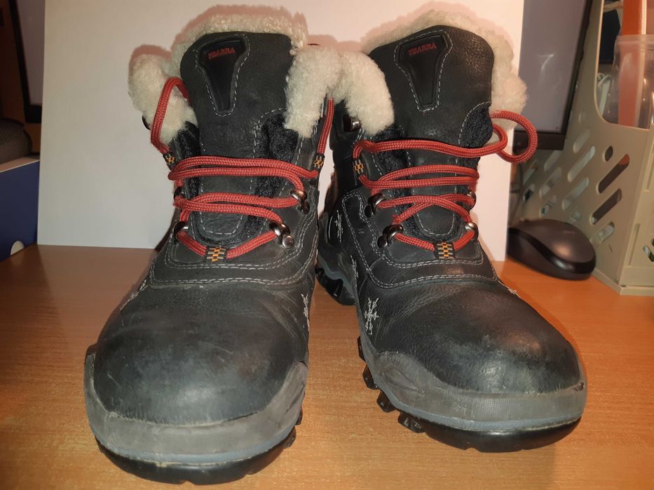 Ботинки черные 37-38 размер