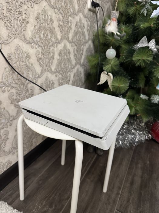 Sony Play station 4 slim 512gb