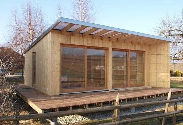 Vând cabane de lemn