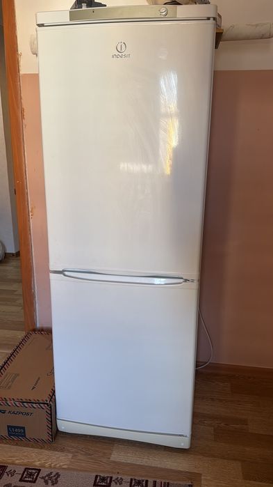 Продам холодильник