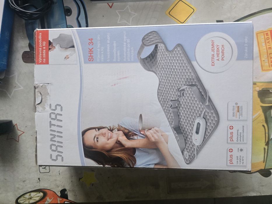 Pernă electrică pentru gât și spate Sanitas SNK-34 – nouă, nefolosită