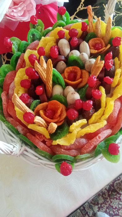 Корзины сухофруктами