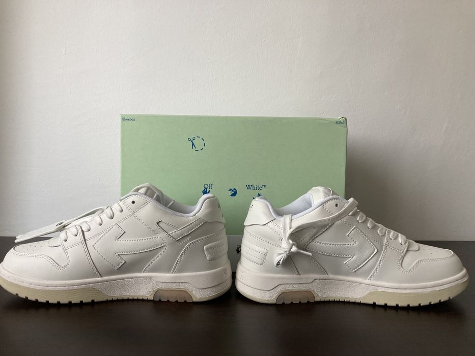 NEW! - Off White Out of Office “For Walking”