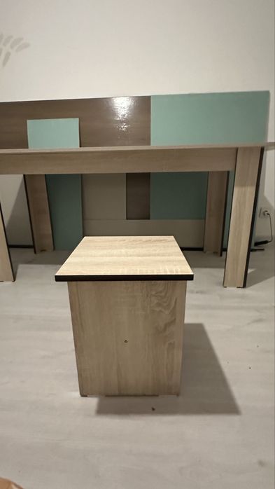 стол в хорошем состоянии