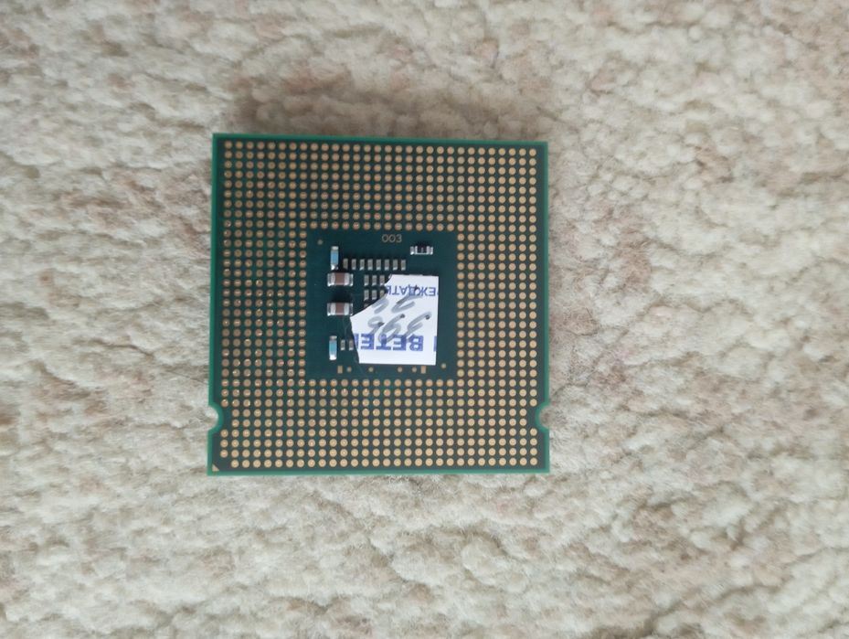 Процессор Intel Core 2 Duo E7200 под сокет LGA775.