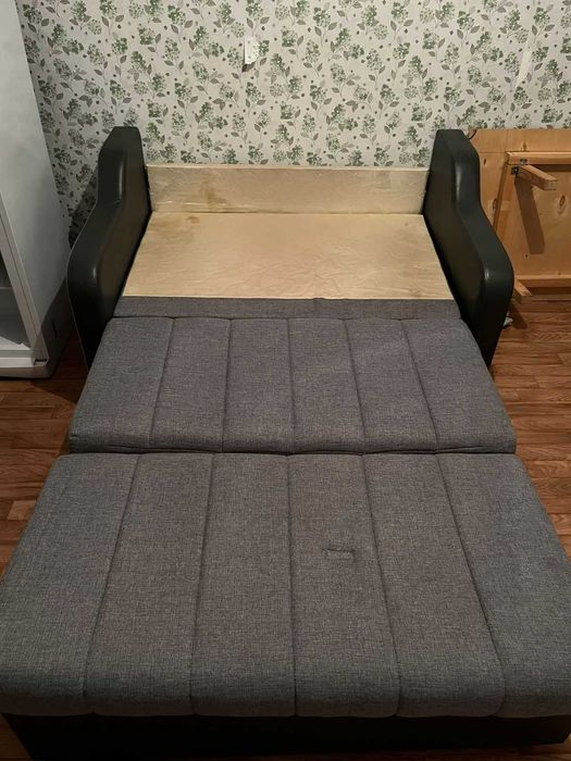 Продам софу диван срочно