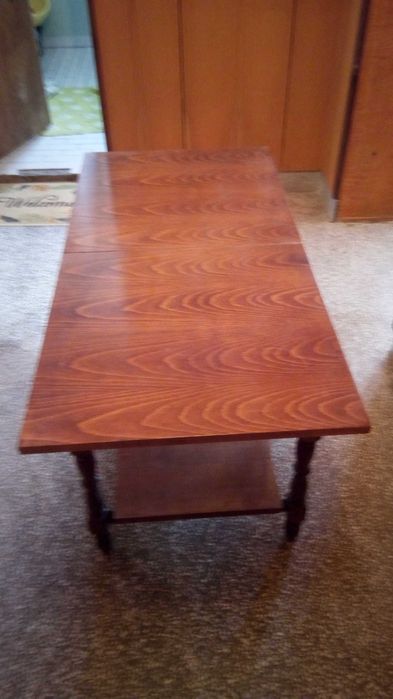 Разтегателни холни маси по 150 лева