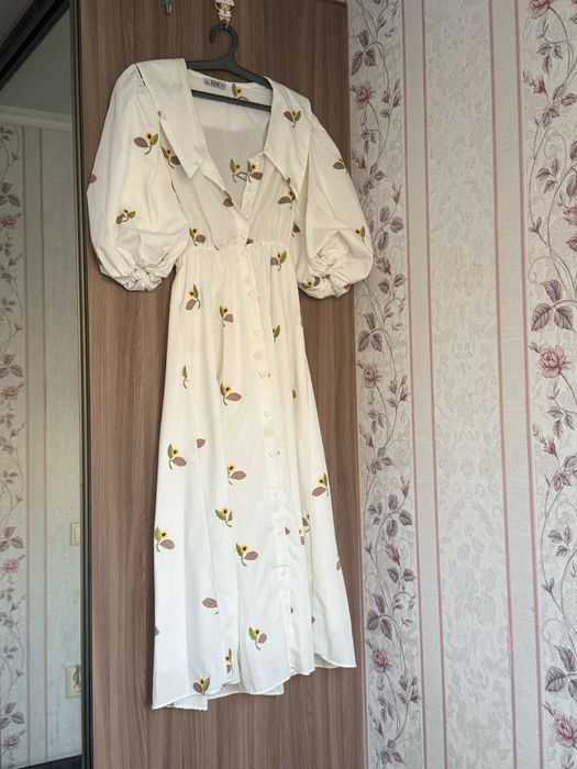 Продаю б/у платье размер 44-46