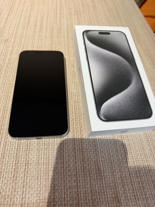 Iphone 15 pro max 256gb White