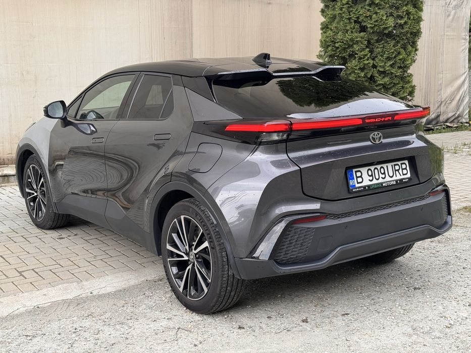 Toyota CHR Exclusive 1.8 Hybrid 2025 usor avariat