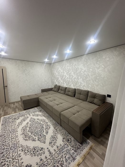 Продам Диван в хорошем состоянии