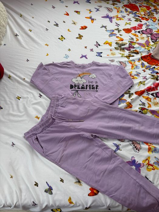 2 комплекта за момиче