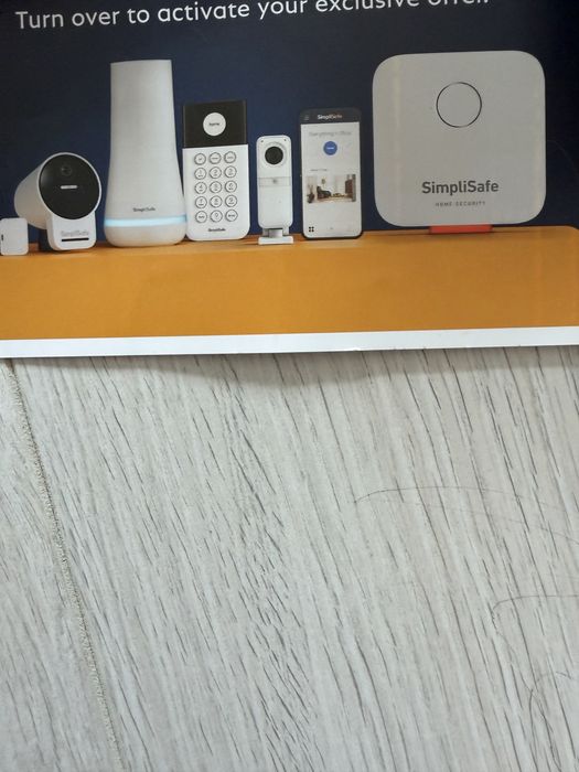 Alarma wireless smart  cu senzori Simplisafe UK
