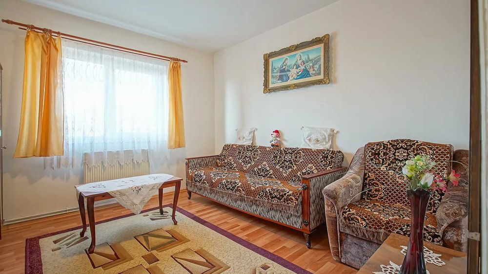 Apartament 3 camere de vanzare , Cartierul Magurii. Codlea