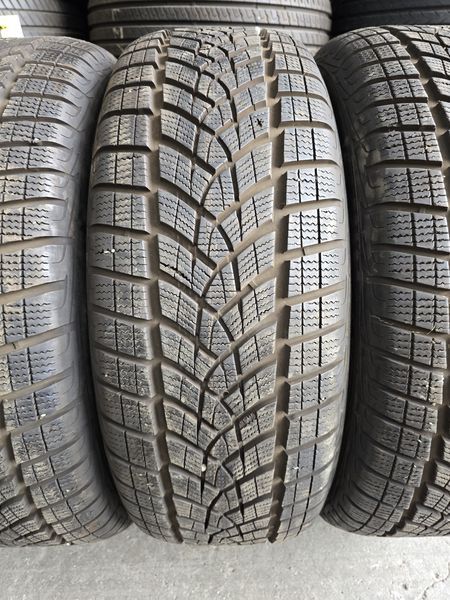 235/60/17 GOODYEAR 4бр