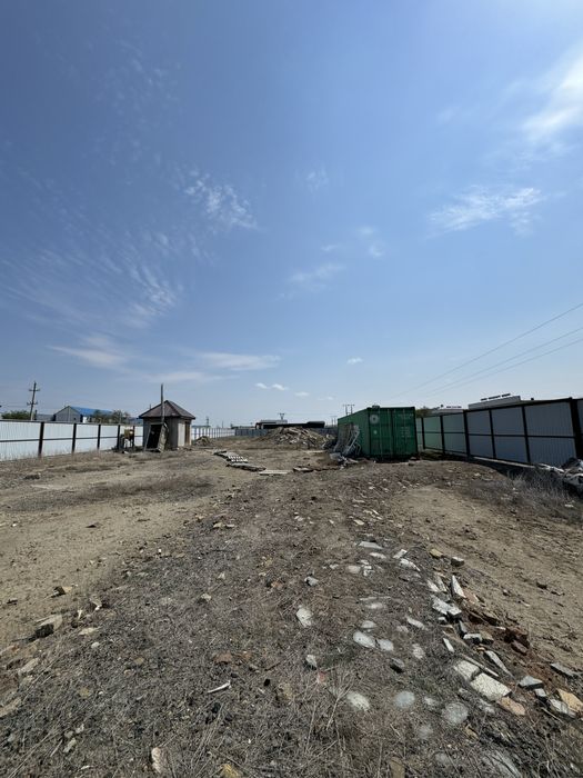 продаю земельный участок в городе