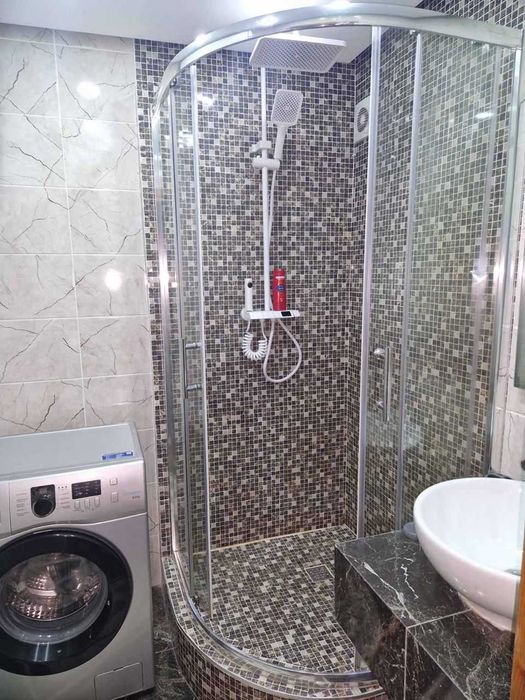 Дава се под наем Двустаен апартамент в София, Хиподрума - 89 кв.м за 400 € - Снимка #1