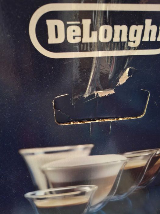 Често нова кафе машина "Delonghi Magnifica Evo"