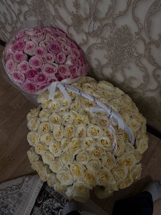 Цветы 101 белые розы