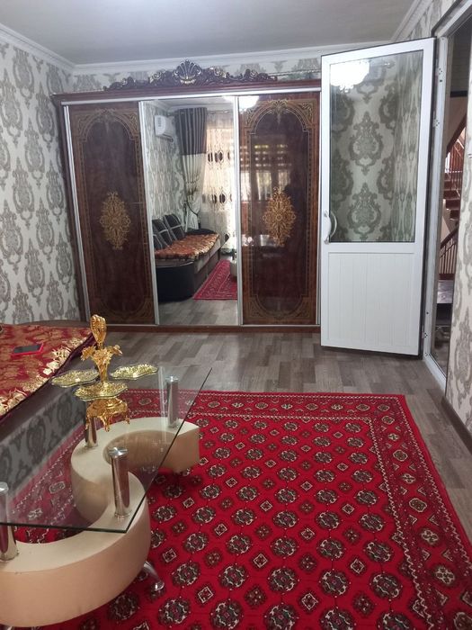 Срочно сдаётся 1комнатная квартира переделанный в 2 х в аренду