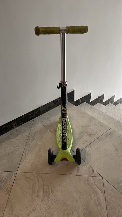 Продается детский самокат