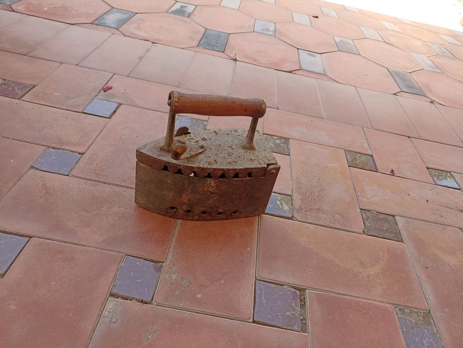 Антиквар утюг углный 18 века