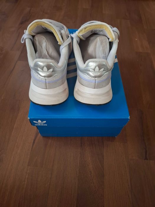 Adidas дамски маратонки
