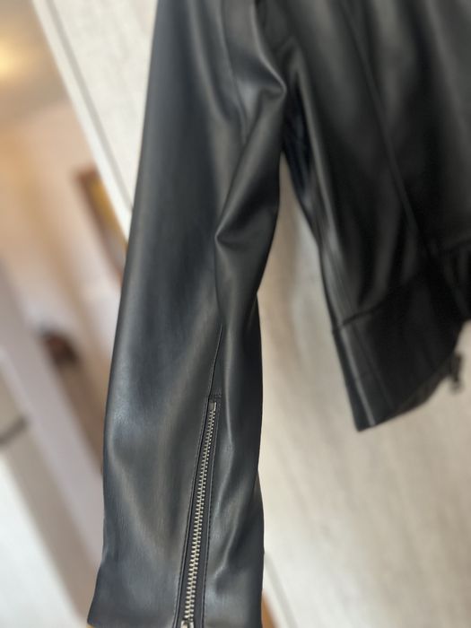 Кожени якета на Replay от естествена кожа и Dona karen