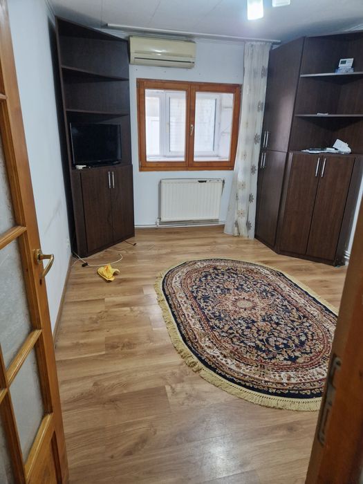 Proprietar vand garsoniera