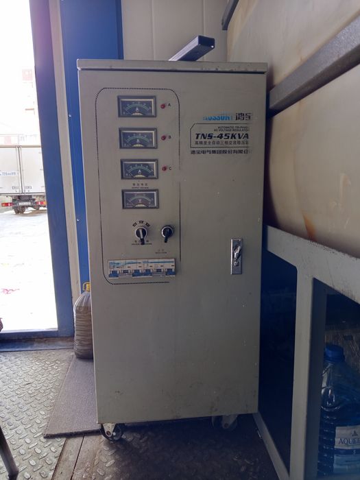 Стабилизатор напряжение