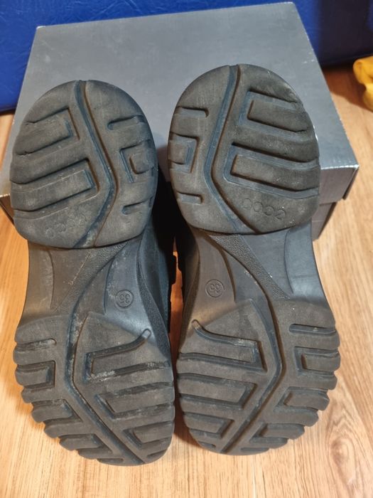 Кроссовки Ecco 35р