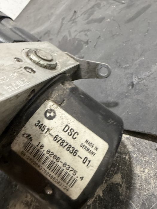 Pompa modul ABS BMW Seria 3 E90 E91 E92 E93 | 6787837 | 6787836 320d 330d