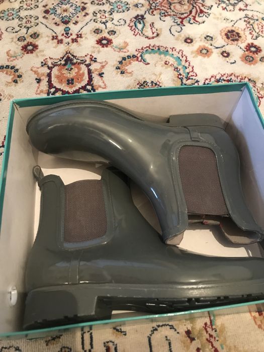 Продам резиновые сапоги