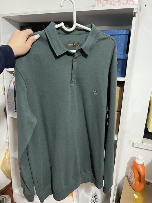 Муж. Кофта новый