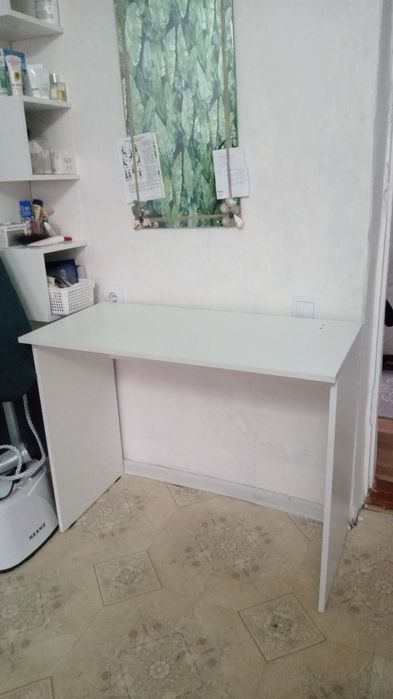 Продам стол письменный