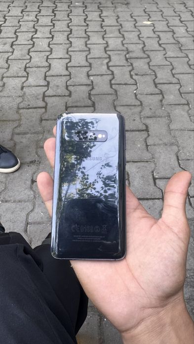 Samsung s 10 e ..