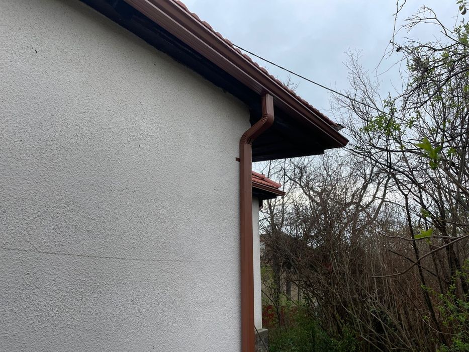 Jgheaburi si burlane dintr-o bucata aluminiu maro sau gri antracit