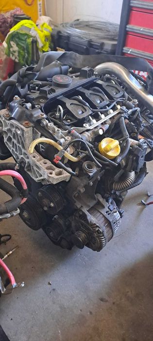 Motor 2.0 cdi / tdci Euro 5 , cod M9R Opel Vivaro , Renault Trafic , Nissan Primastar (pret fara anexe)