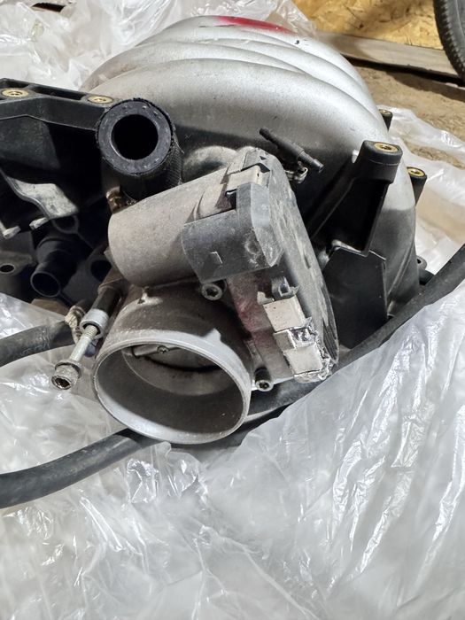 Впусконой коллектор Ауди А6 С5