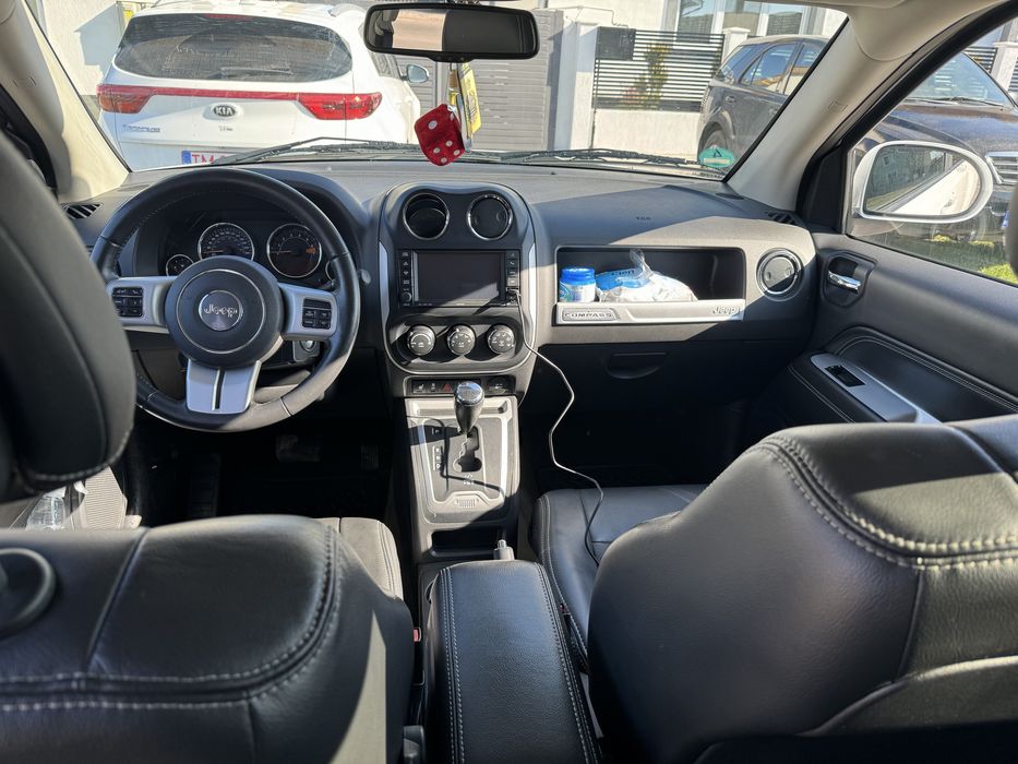 Jeep Compass Limited 2.4  42000km