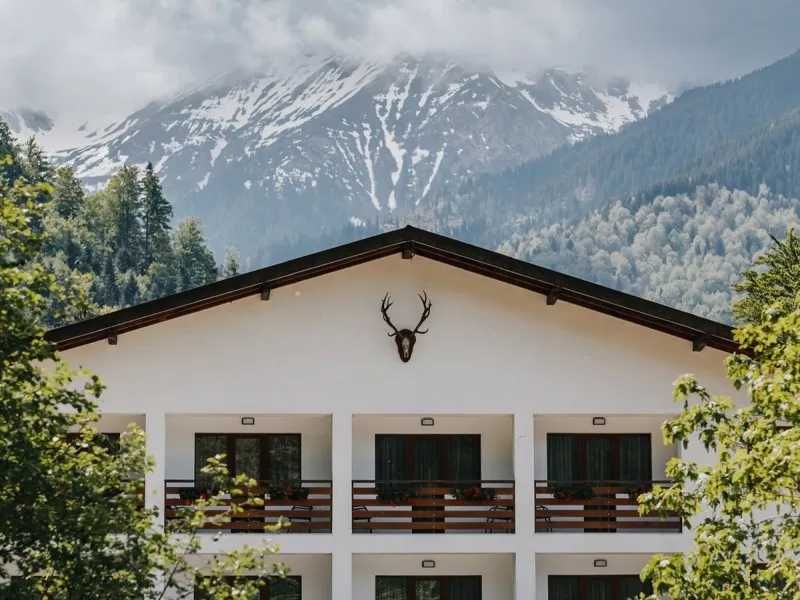 Voucher "Vacanta romantica la Ferma cu Cerbi de pe Valea Avrigului" 2 pers, 2 nopti