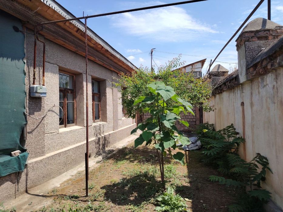 Продается дом 7,5 соток 6 комнат удобная локация